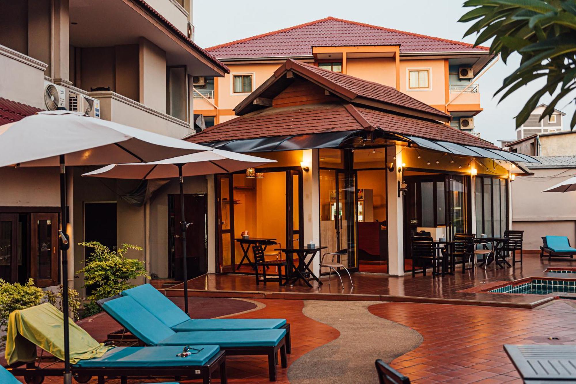 Gazebo Hotel 4*