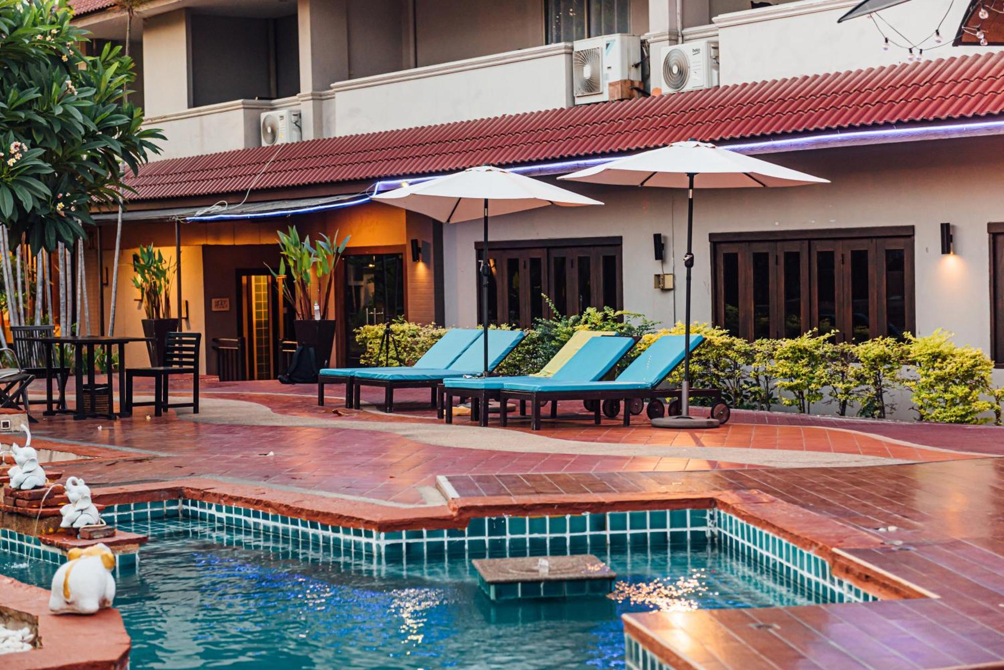 Gazebo 4* Pattaya