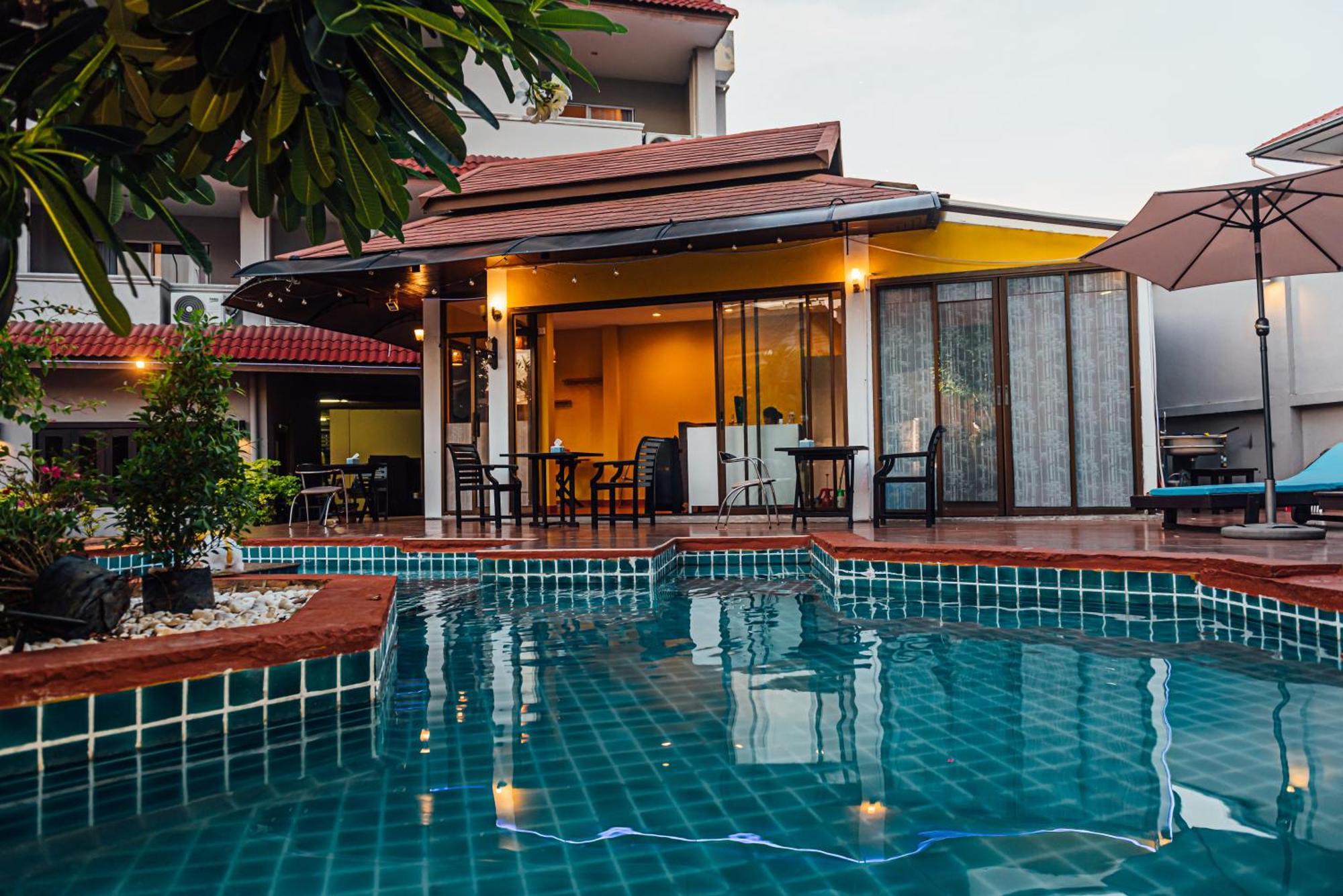 Hotel Gazebo